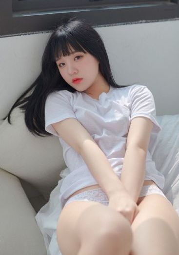 一女被多男玩喷潮3p免费视频