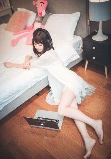 年轻丰满的继母3免费